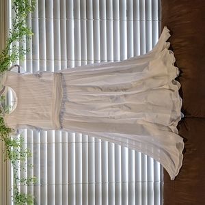 Beautiful chiffon white dress!!!